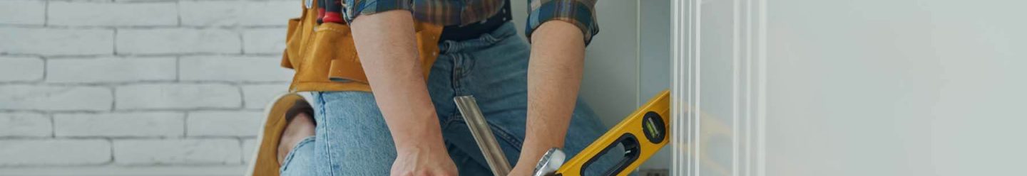 close-up-of-confident-handyman-preparing-tools-to-2022-12-16-14-08-30-utc.jpg